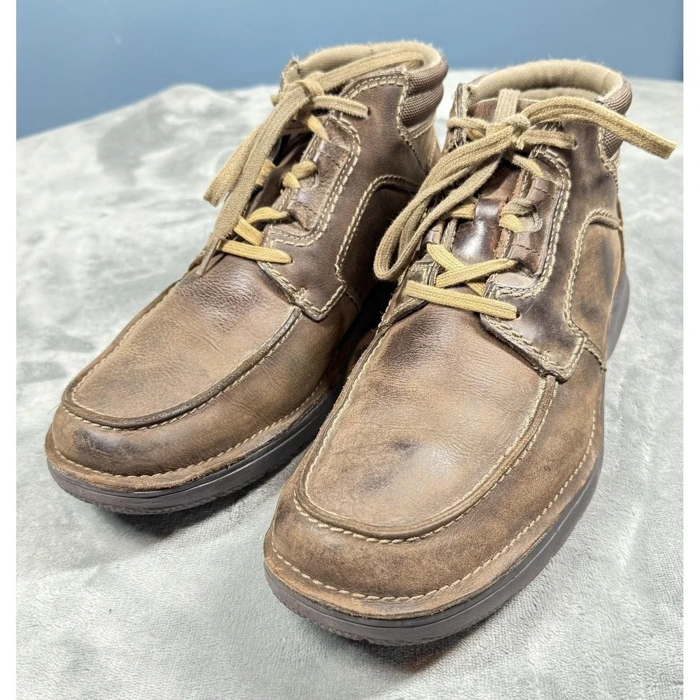 Clarks Boots Mens Size 9.5 M Brown Leather Moc Toe Chukka Ankle Comfort Casual